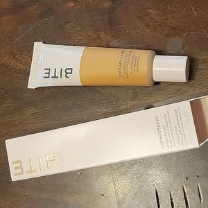 BITE BEAUTY changemaker foundation T110